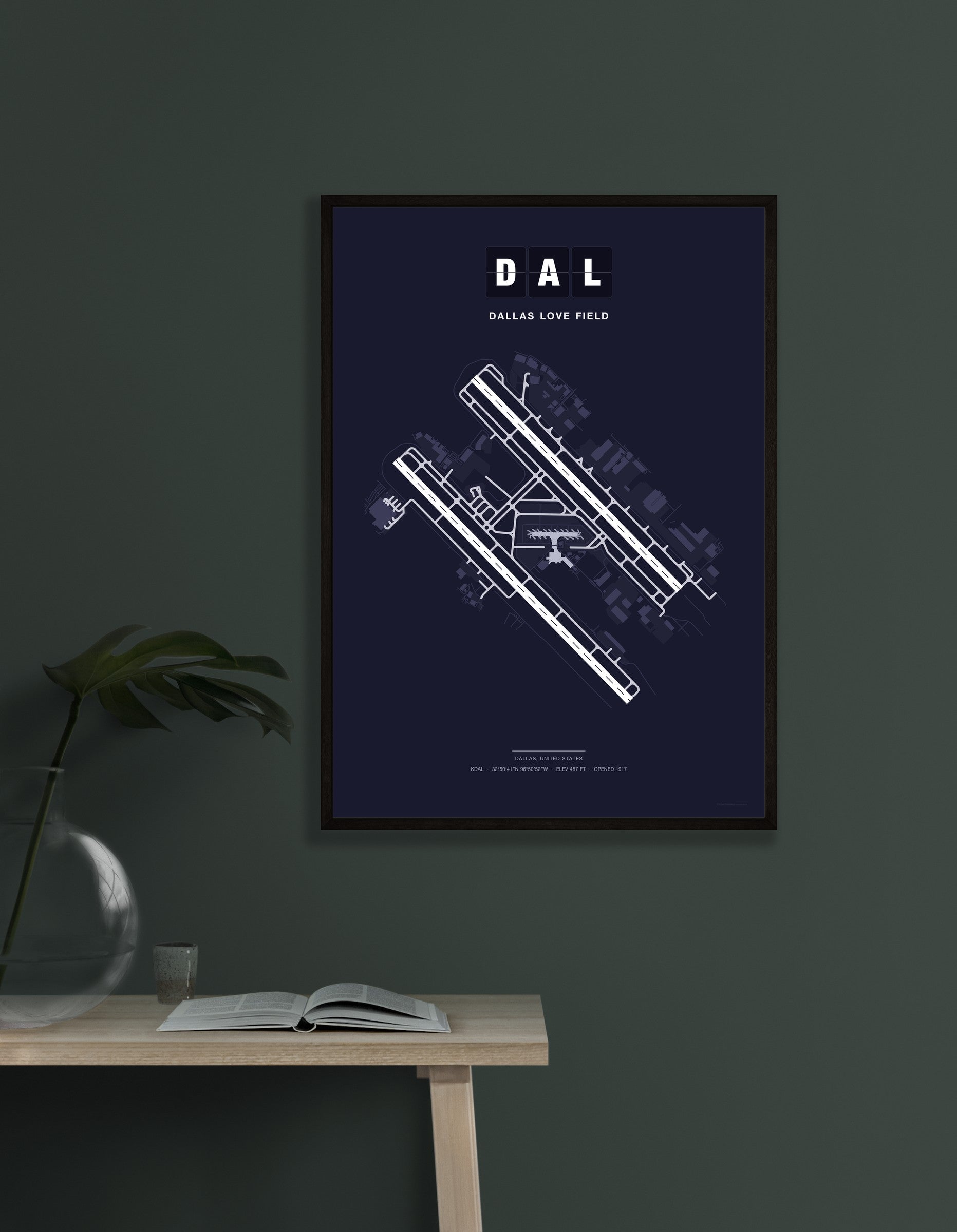 DAL Dallas Love Field map - Dark style