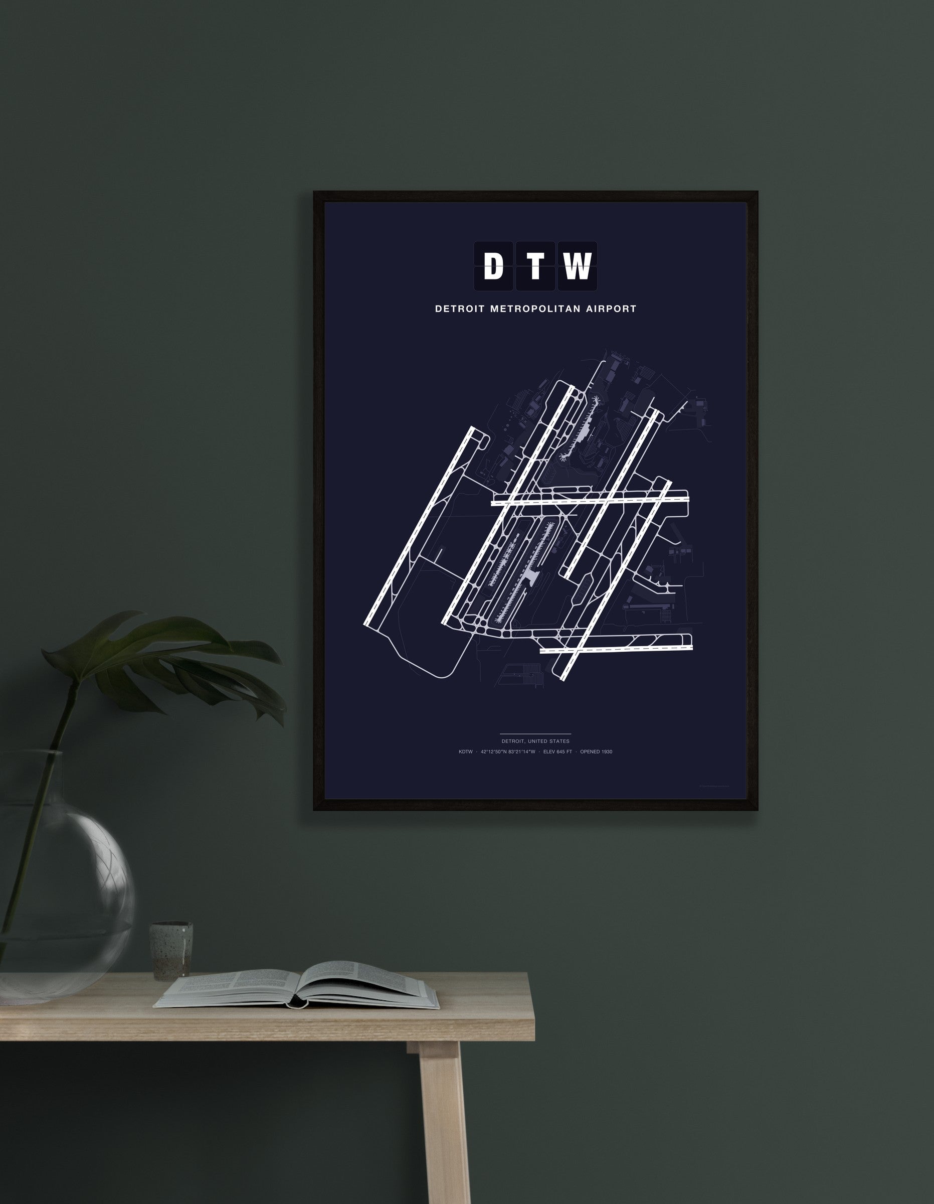 DTW Detroit Metropolitan Airport map - Dark style