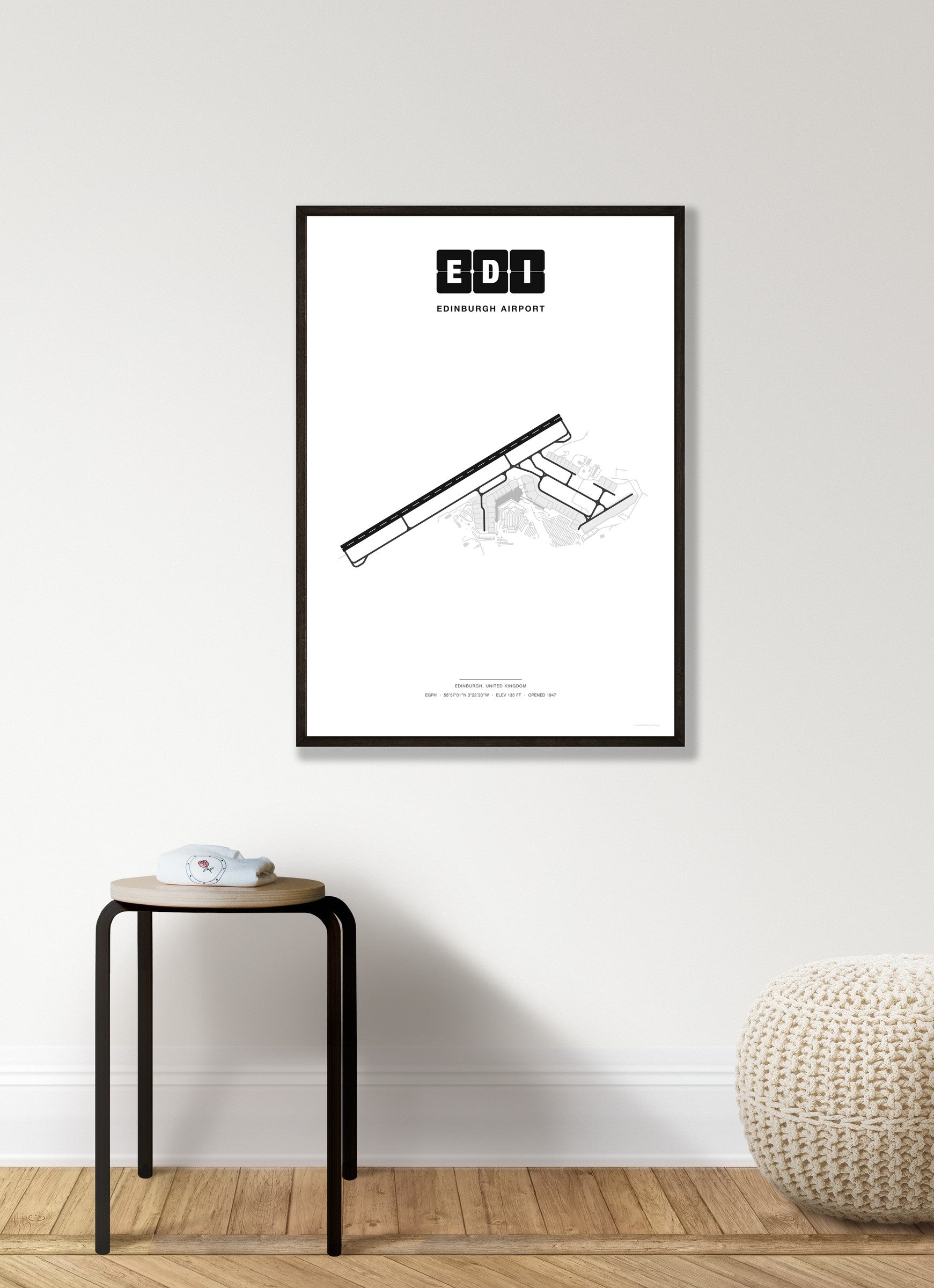 EDI Edinburgh Airport map - Classic style