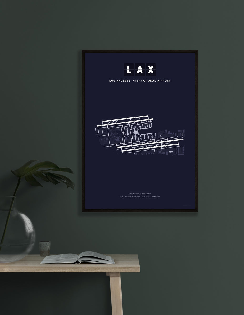 LAX Los Angeles International Airport map - Dark style