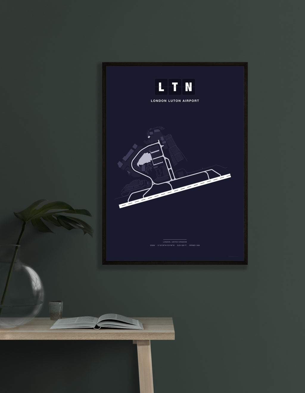 LTN London Luton Airport map - Dark style