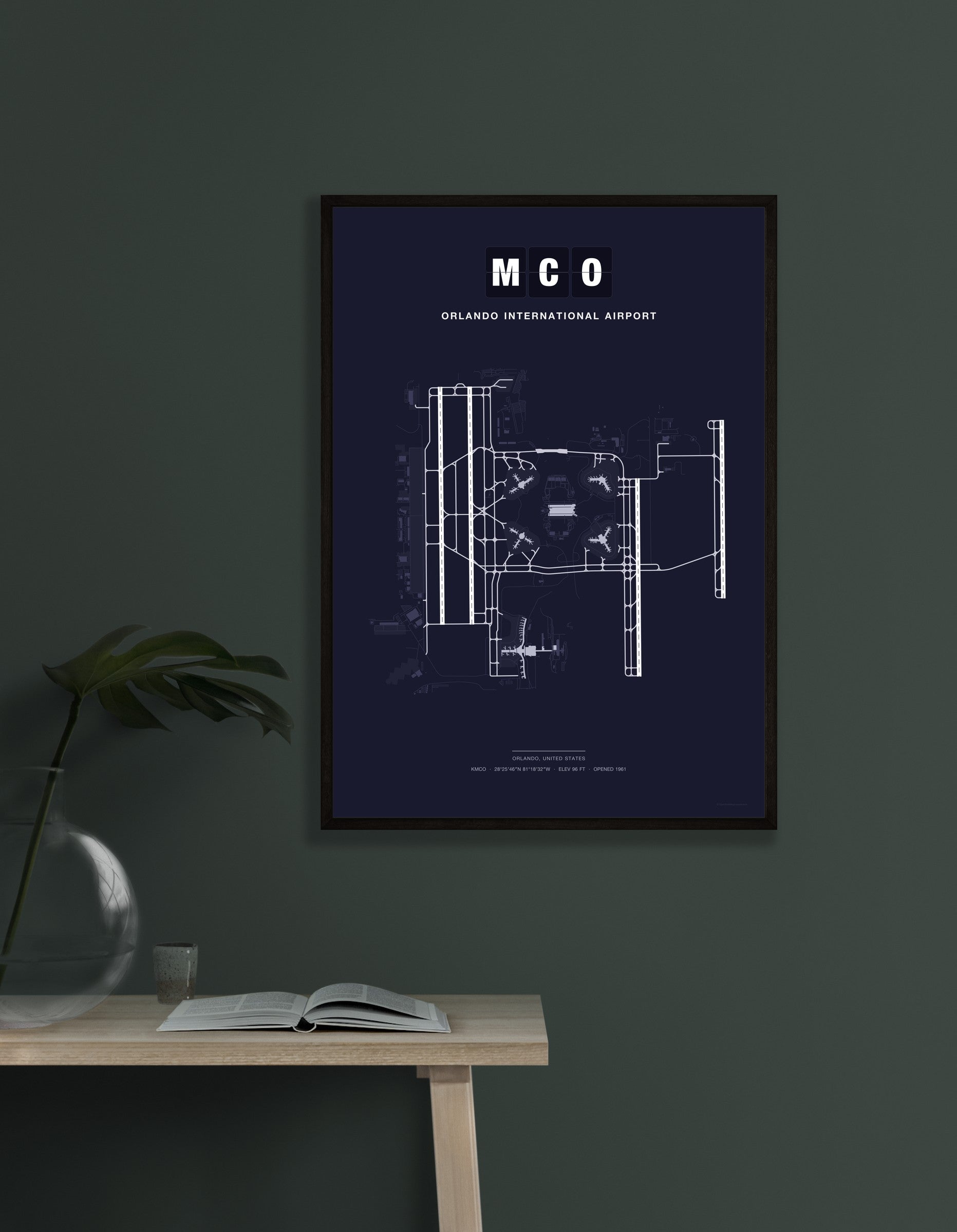 MCO Orlando International Airport map - Dark style