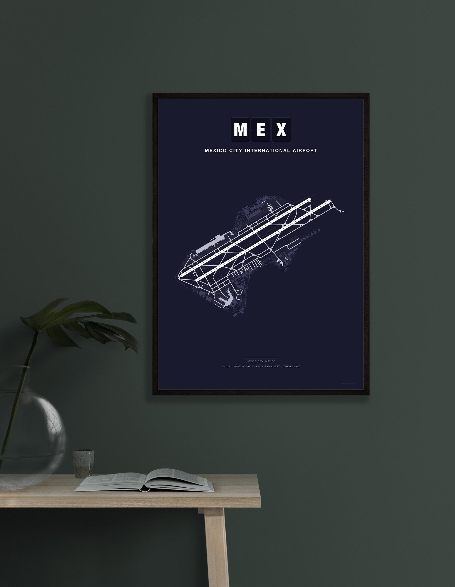 MEX Mexico City International Airport map - Dark style