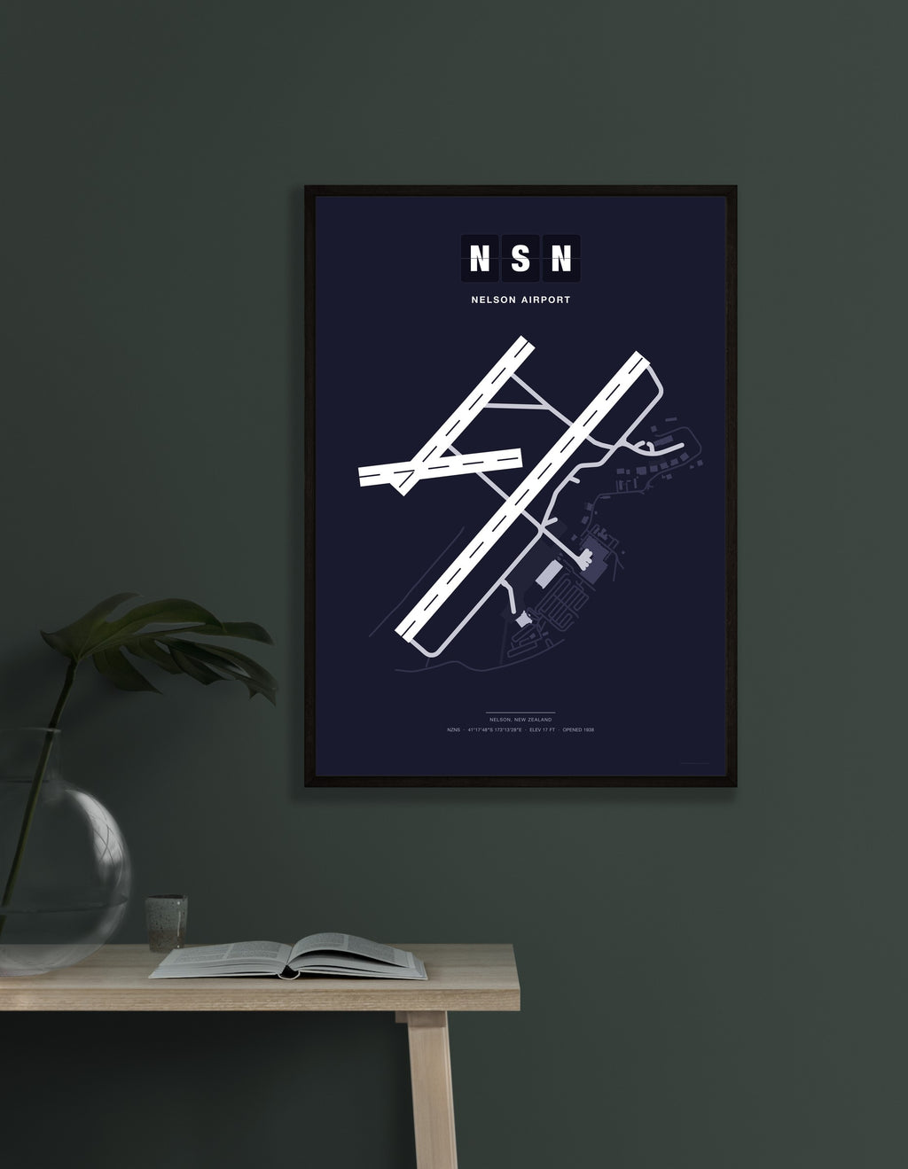 NSN Nelson Airport map - Dark style