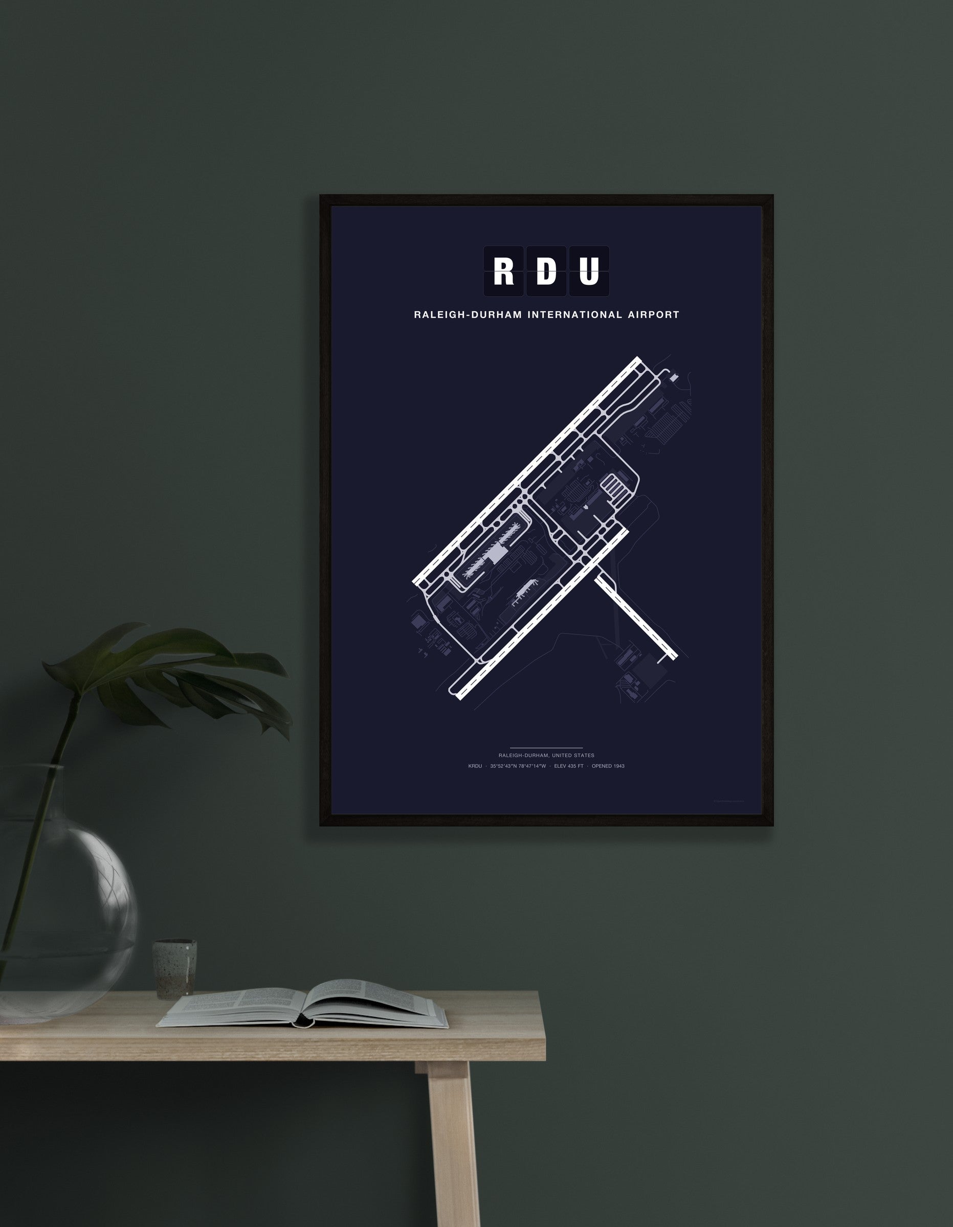 RDU Raleigh-Durham International Airport map - Dark style
