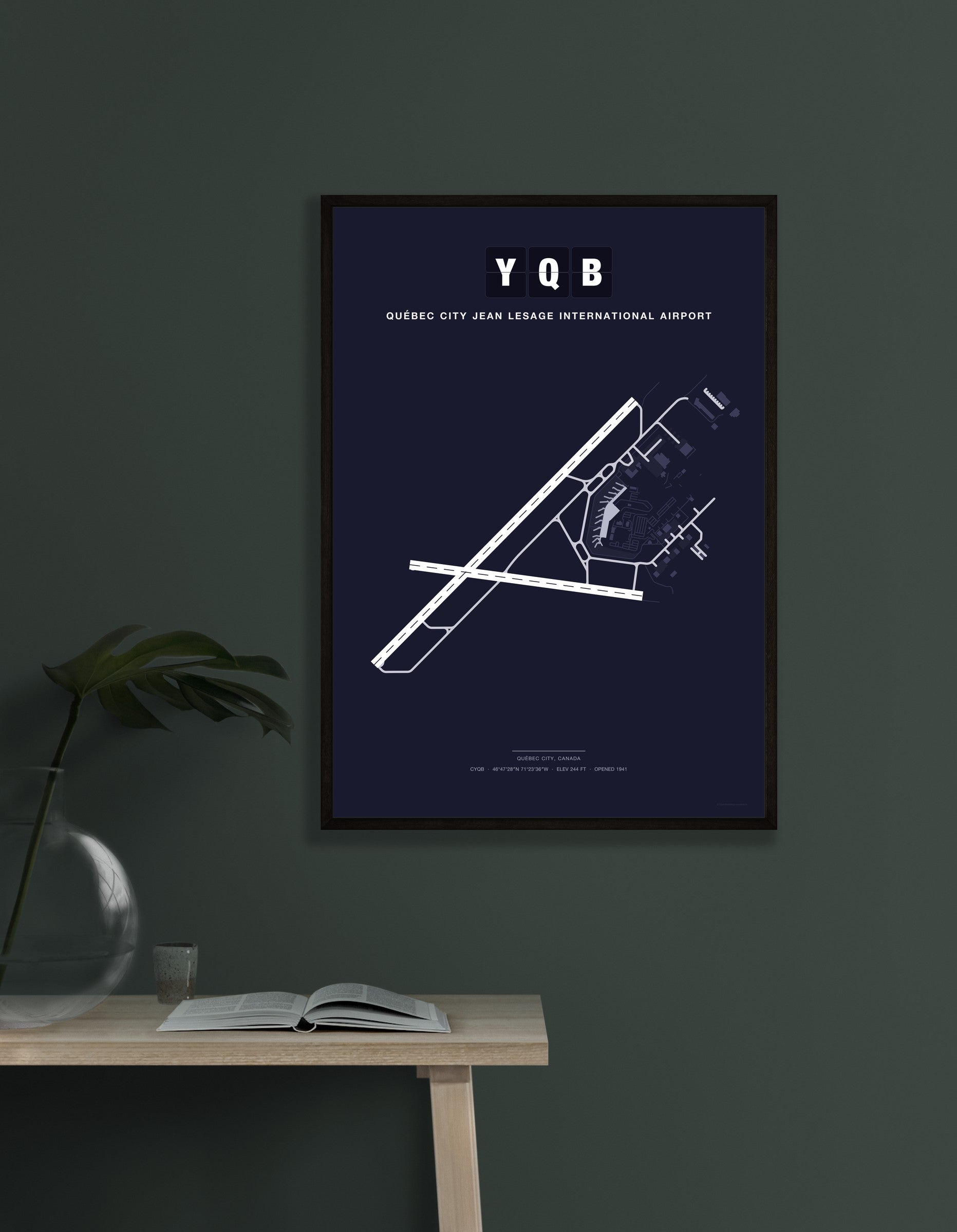 YQB Québec City Jean Lesage International Airport map - Dark style