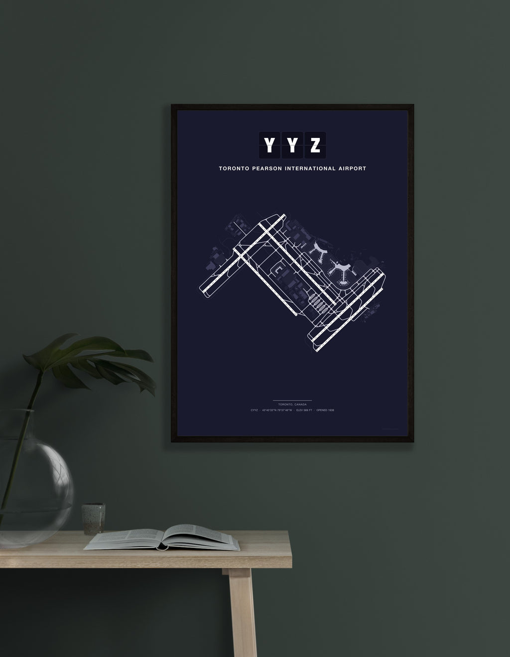 YYZ Toronto Pearson International Airport map - Dark style